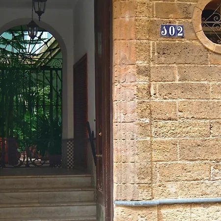 Atico Con Terraza Privada En Casa Palacio Del Centro Historico *